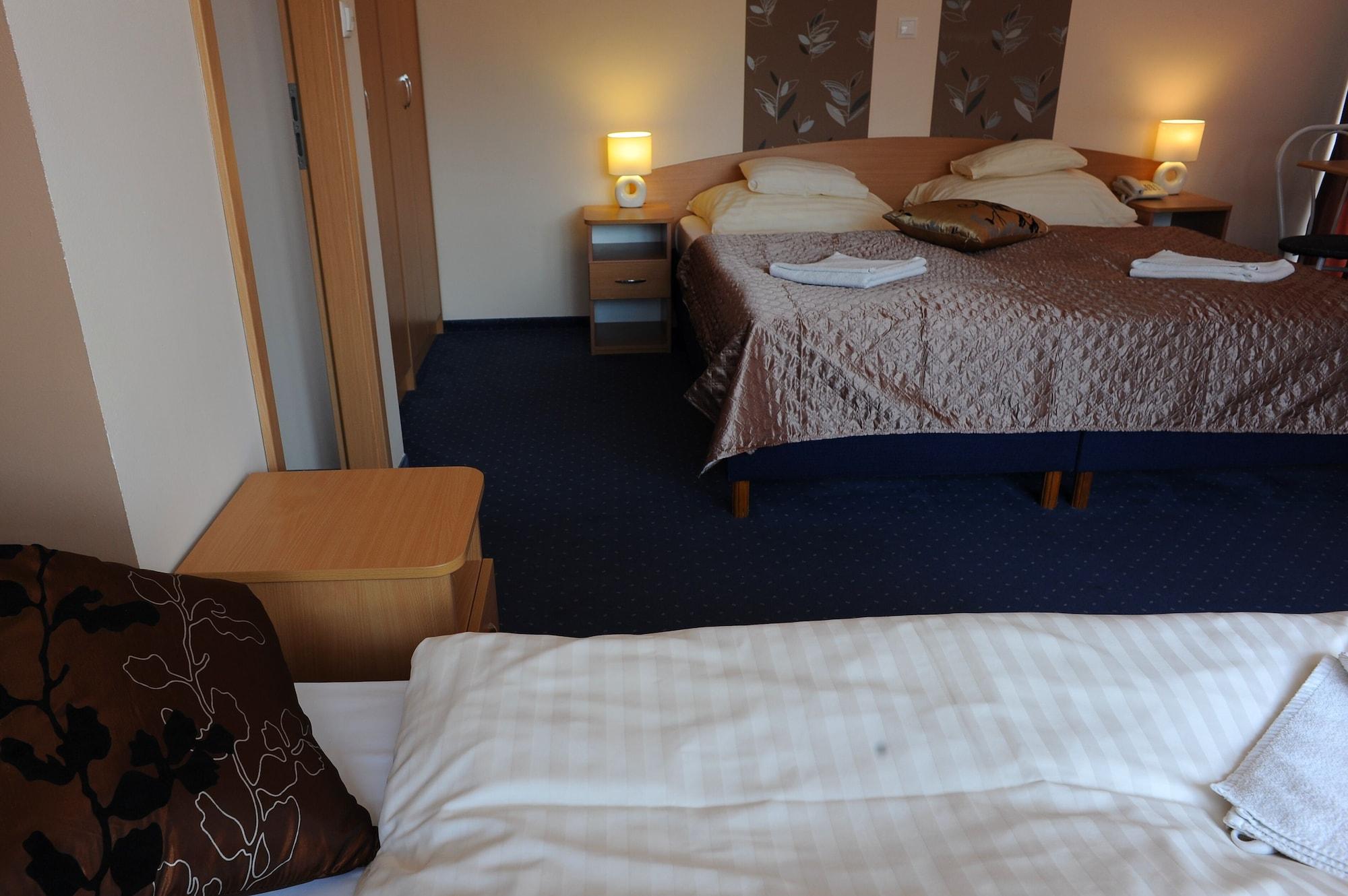 Hotel Papillon 3*